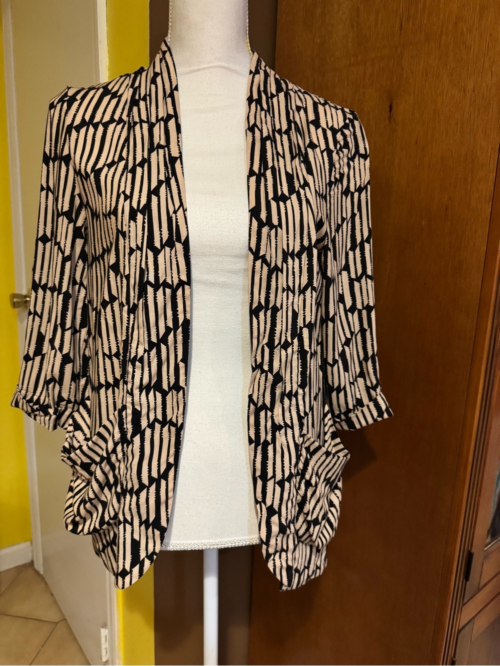 | Love H81 tan and black geometric-print open-front cardigan